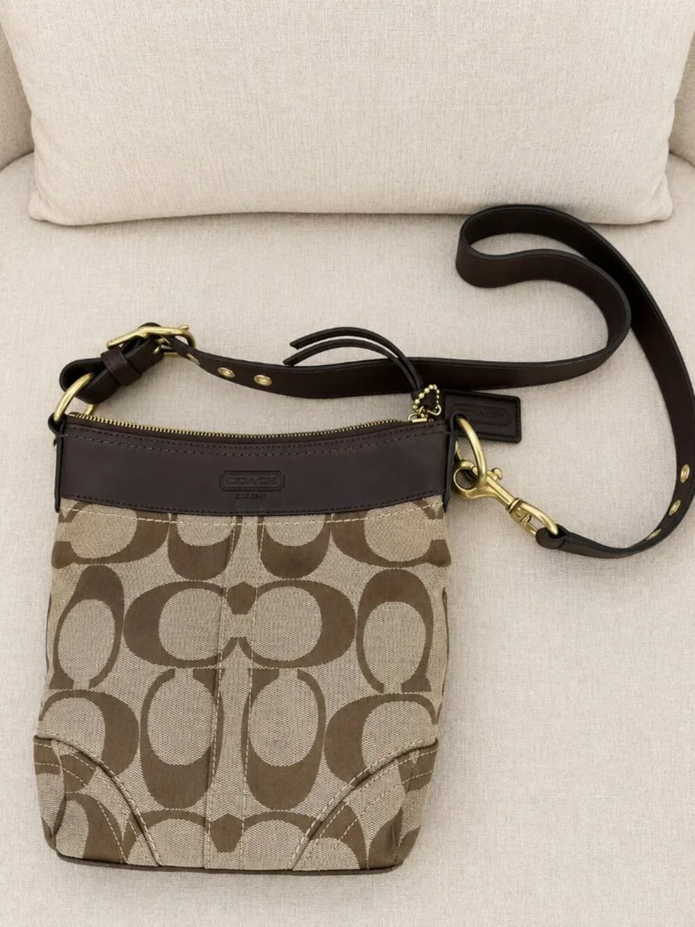 Coach Signature Crossbody Bag – Brown/Tan Jacquard Canvas with Leather Trim - Picture 4 of 4